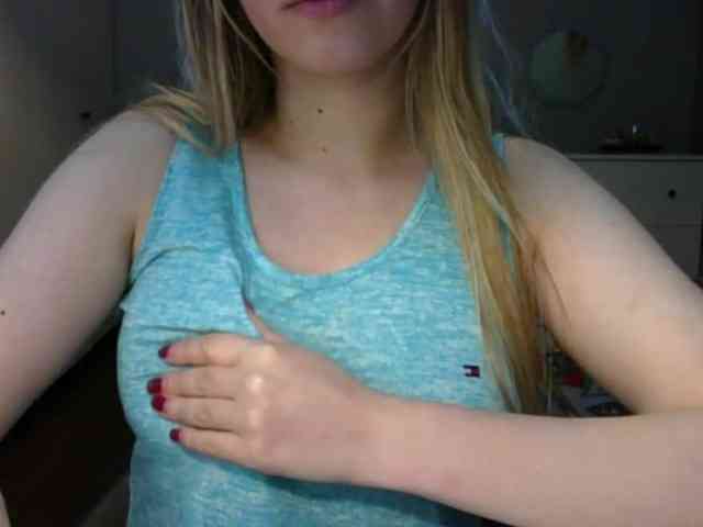 RosieJune webcam