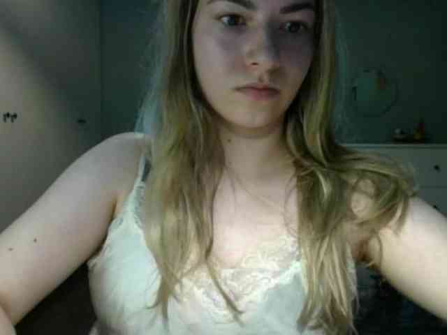 RosieJune webcam