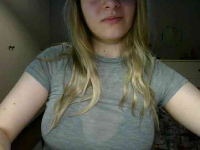 RosieJune webcam