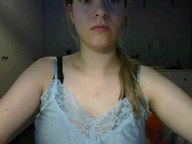 RosieJune webcam