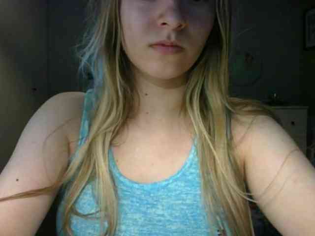 RosieJune webcam