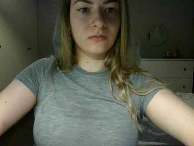 RosieJune webcam