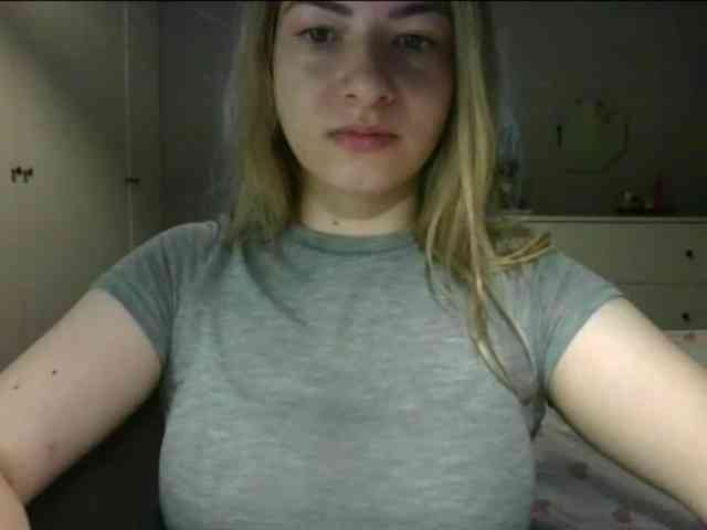 RosieJune webcam