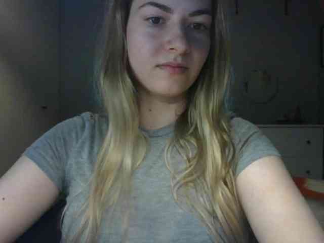 RosieJune webcam