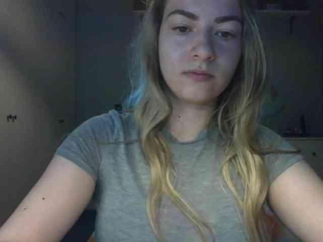 RosieJune webcam