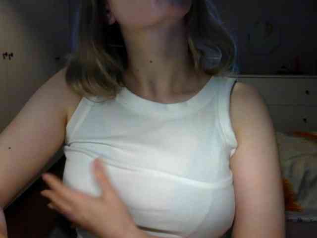 RosieJune webcam