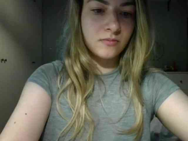 RosieJune webcam