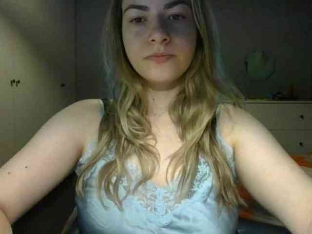 RosieJune webcam