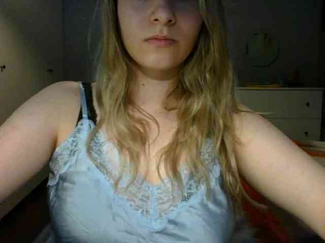 RosieJune webcam