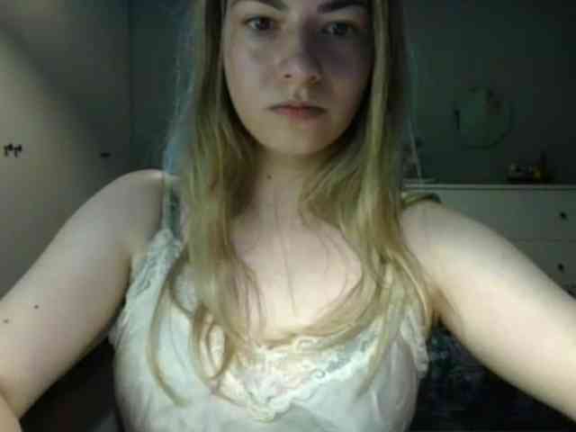 RosieJune webcam