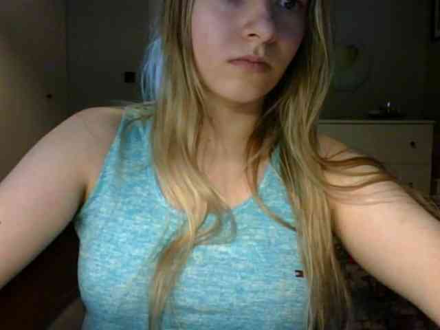 RosieJune webcam