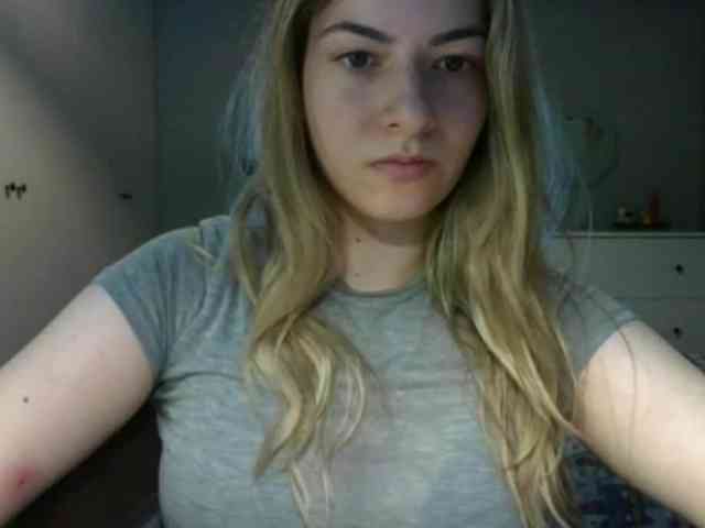 RosieJune webcam