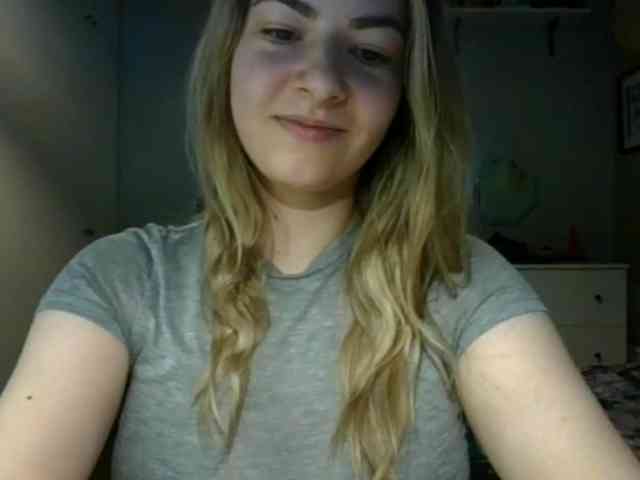 RosieJune webcam