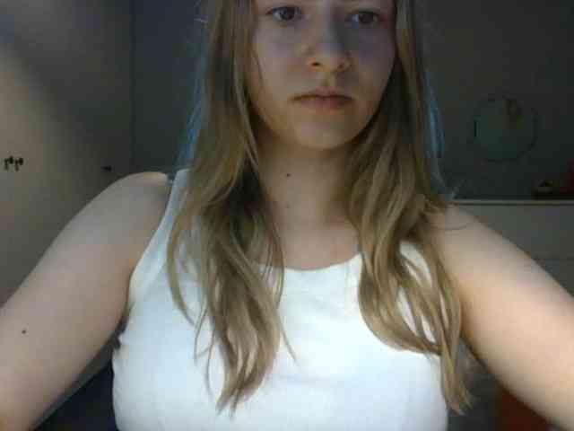 RosieJune webcam