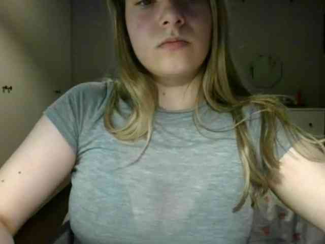RosieJune webcam