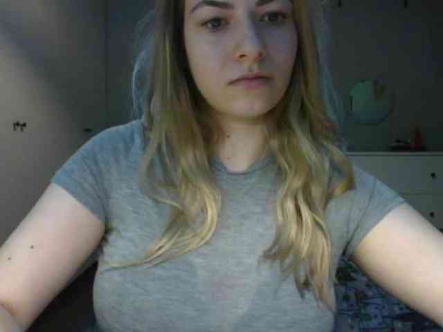 RosieJune webcam