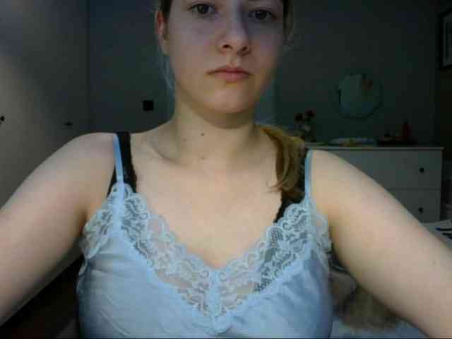 RosieJune webcam