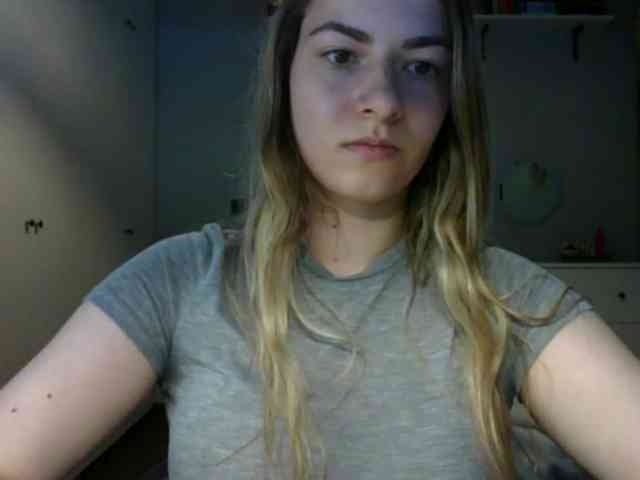 RosieJune webcam