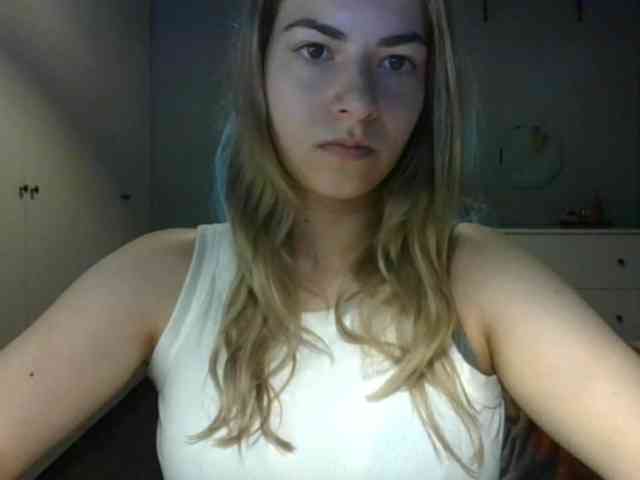 RosieJune webcam