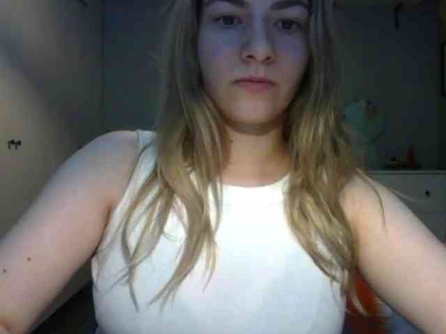 RosieJune webcam