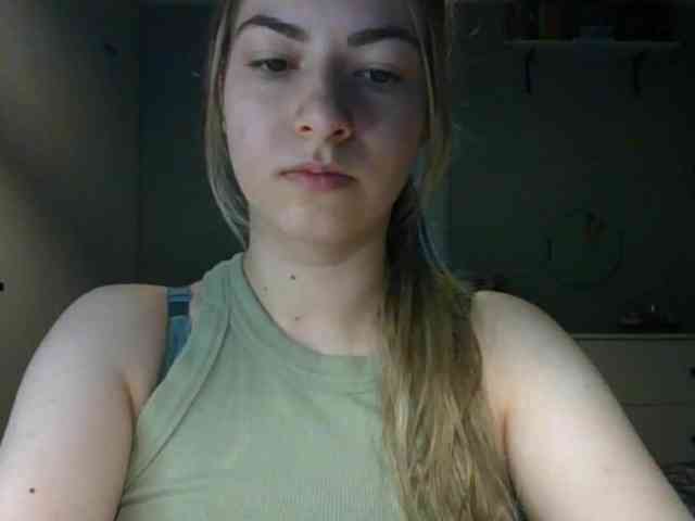 RosieJune webcam