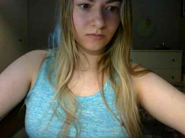 RosieJune webcam