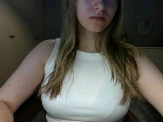 RosieJune webcam