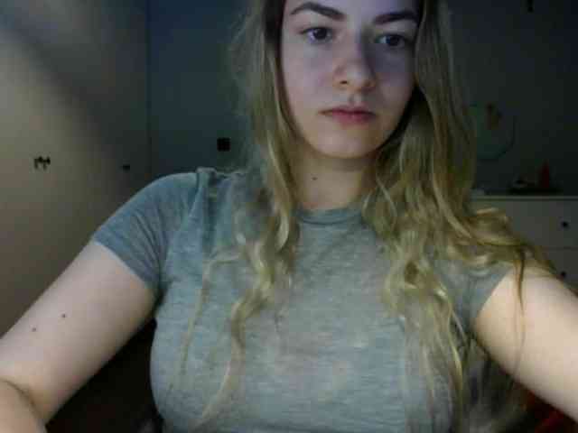 RosieJune webcam