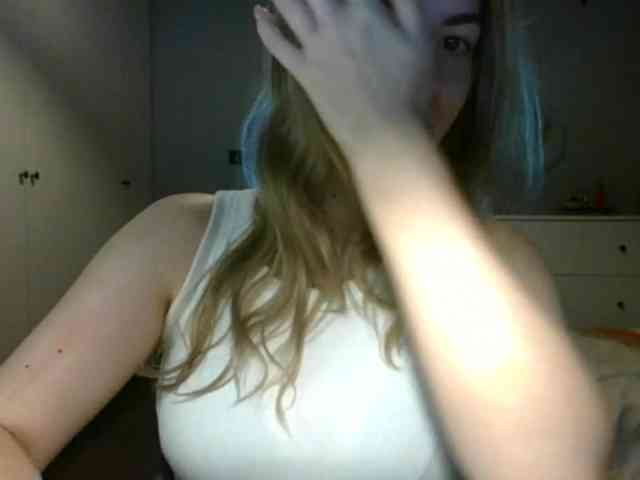 RosieJune webcam