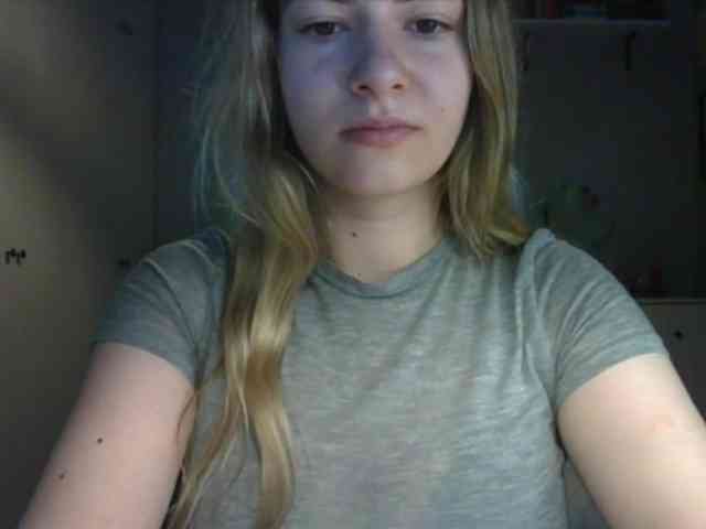 RosieJune webcam