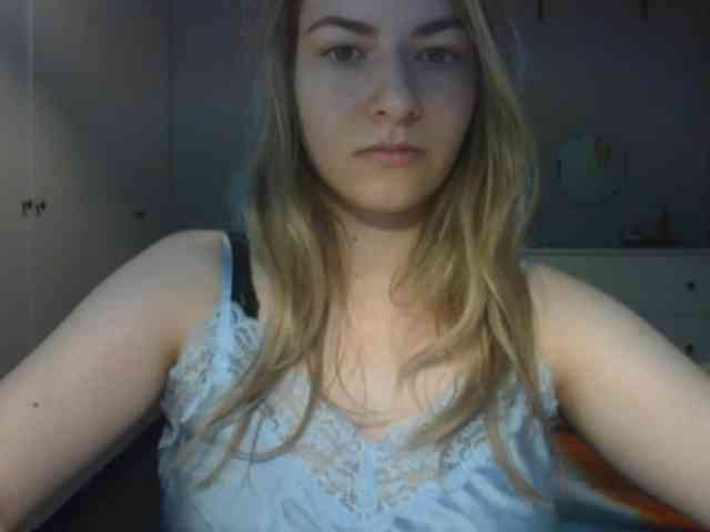 RosieJune webcam