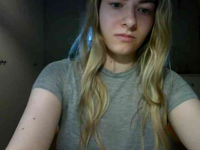 RosieJune webcam
