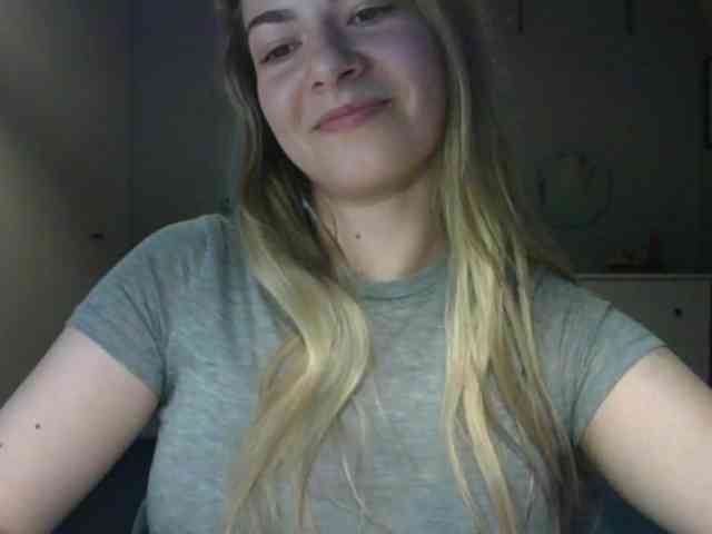 RosieJune webcam