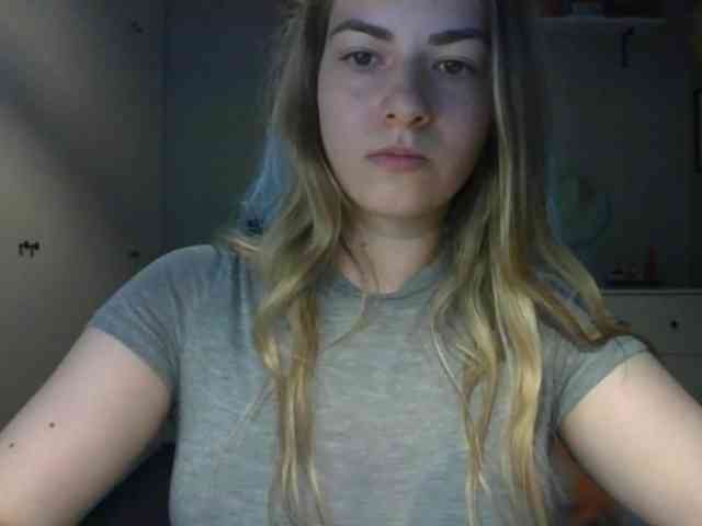 RosieJune webcam