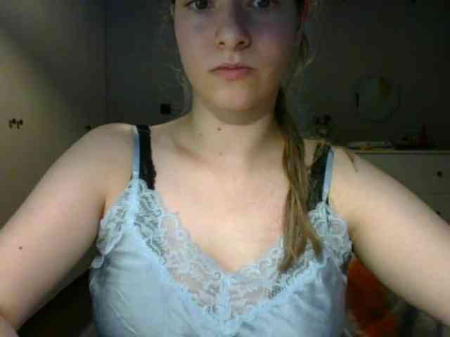 RosieJune webcam