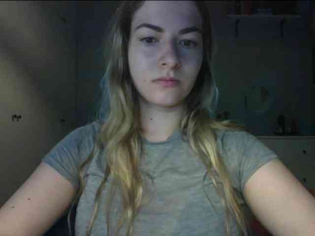 RosieJune webcam