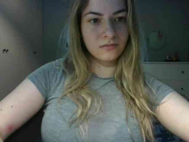RosieJune webcam