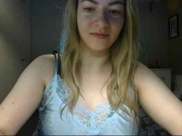 RosieJune webcam
