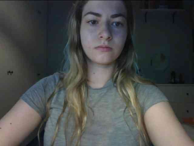 RosieJune webcam