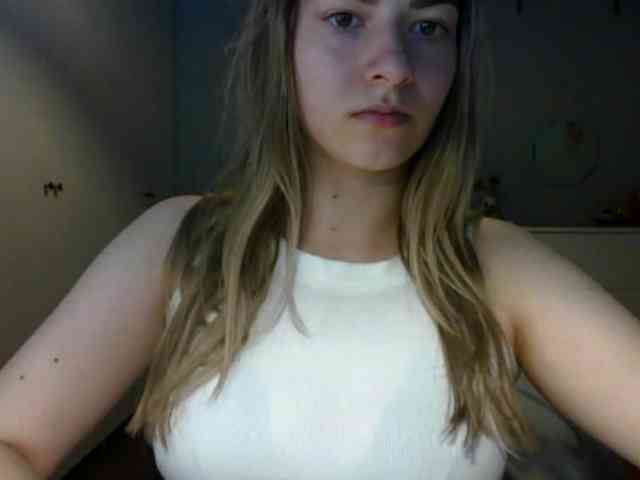 RosieJune webcam