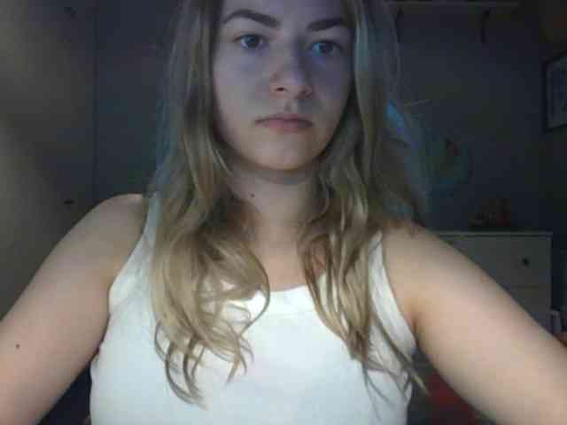 RosieJune webcam