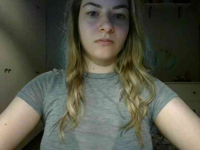 RosieJune webcam