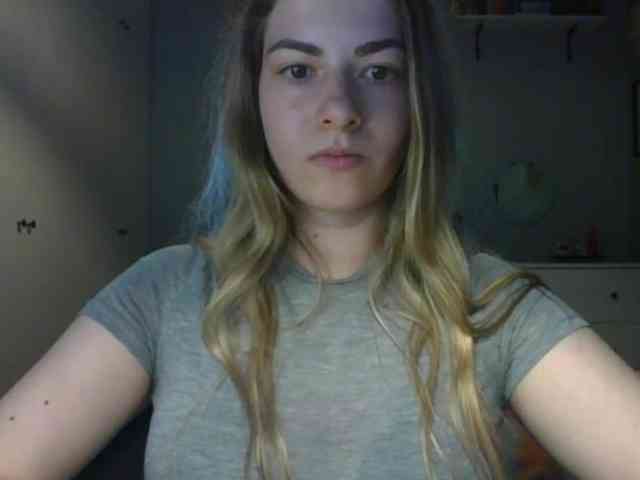 RosieJune webcam