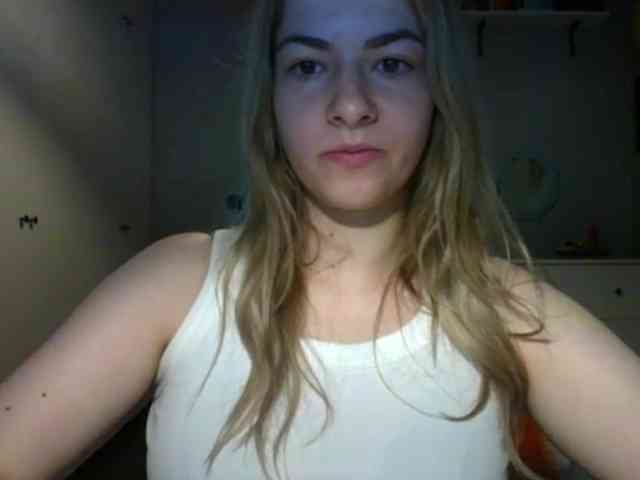 RosieJune webcam