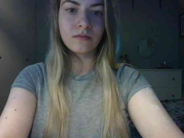 RosieJune Live Webcam on BongaCams