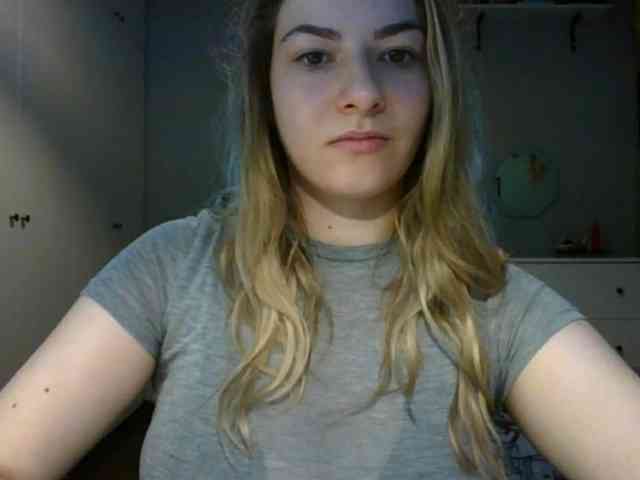 RosieJune webcam