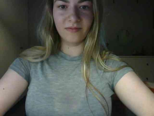RosieJune webcam