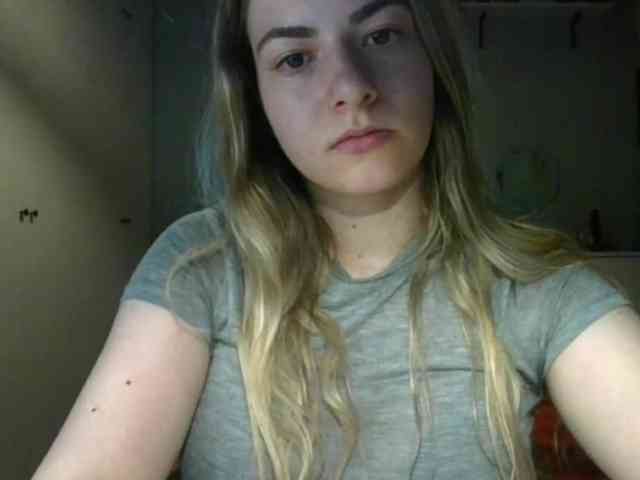 RosieJune webcam
