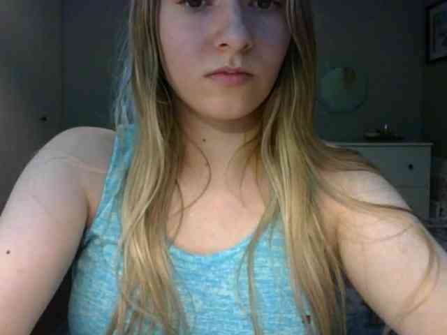 RosieJune webcam