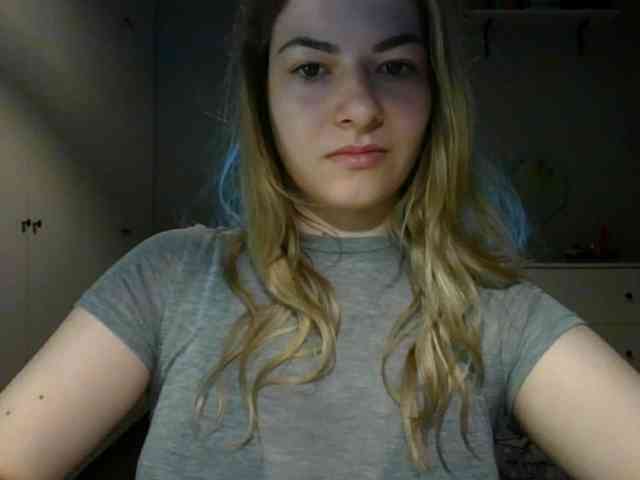 RosieJune webcam